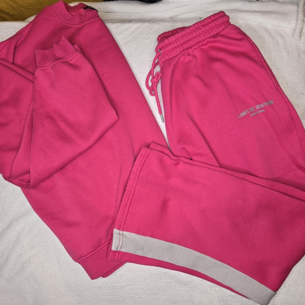 Boohoo Man Pink Sweatsuit